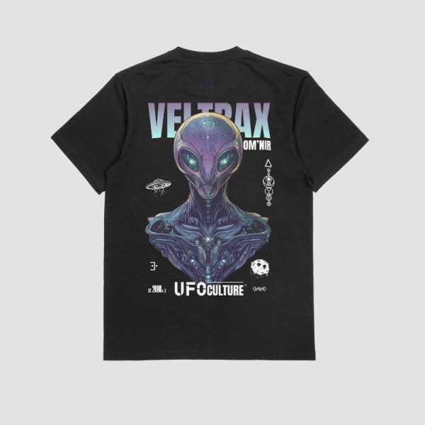 Veltrax Om’Nir – El Piloto Dimensional